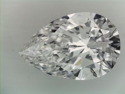 pear cut diamond with no bow tie
