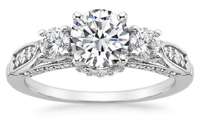 antique style engagement ring
