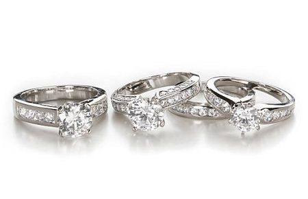 platinum vs gold engagement rings