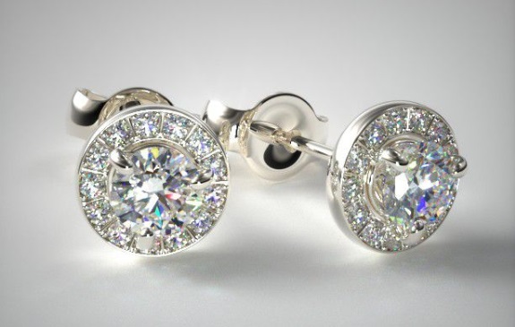 halo pave ear stud with encrusted diamonds