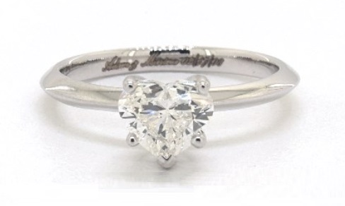 1 carat heart shaped single stone 14k white gold ring nice