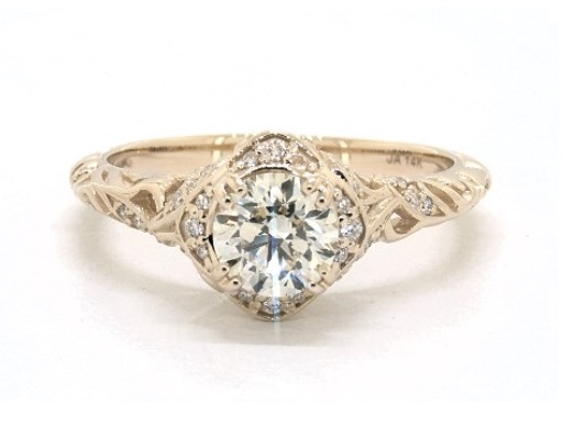 yellow gold antique design ring with low color m diamond brilliant cut how it looks