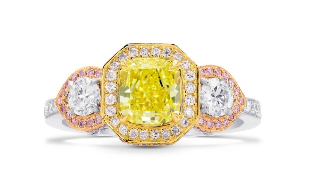 3 stone diamond ring design multi color yellow white pink