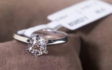 how much markup on diamonds sold in retail stores